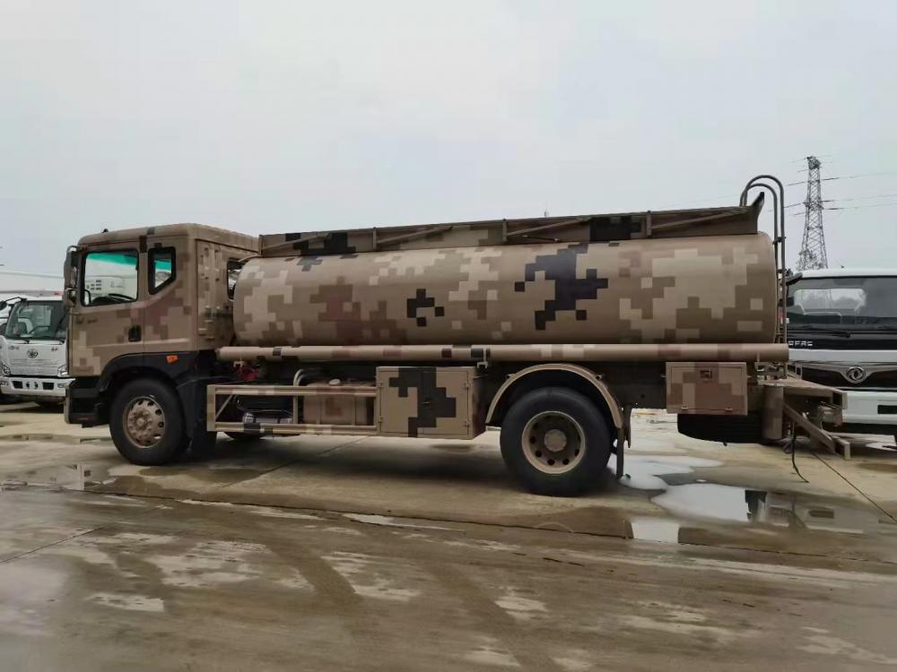 Dongfeng 6x4 خزان المياه خزان الوقود شاحنة سعة