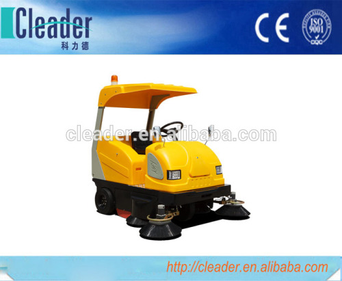 high quality vacuum electric ride on road sweeper with CE