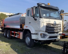 6X4 Heavy Asphalt Bitumen Distributor Truck