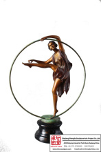 Mode Crystal Decoration