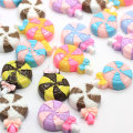 Großhandel Sweet Lollipop Mit Bowknot Harz Perlen Flatback Bunt Candy Food Diy Dekoration Charms Handmade Jewelry