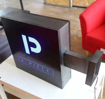 Outdoor Lighted Sign Boxes for Businesses