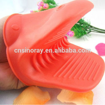 Dog Shaped Silicone High Temperature Gloves