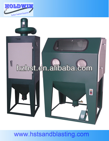 Dry abrasive sandblaster with dust collector