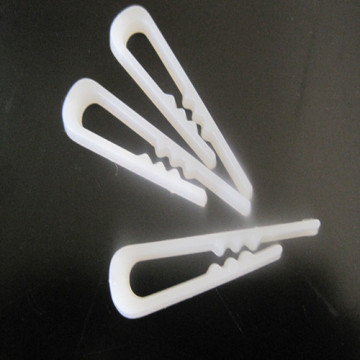 R-shape plastic clip for shirt