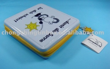 Square tin zipper box