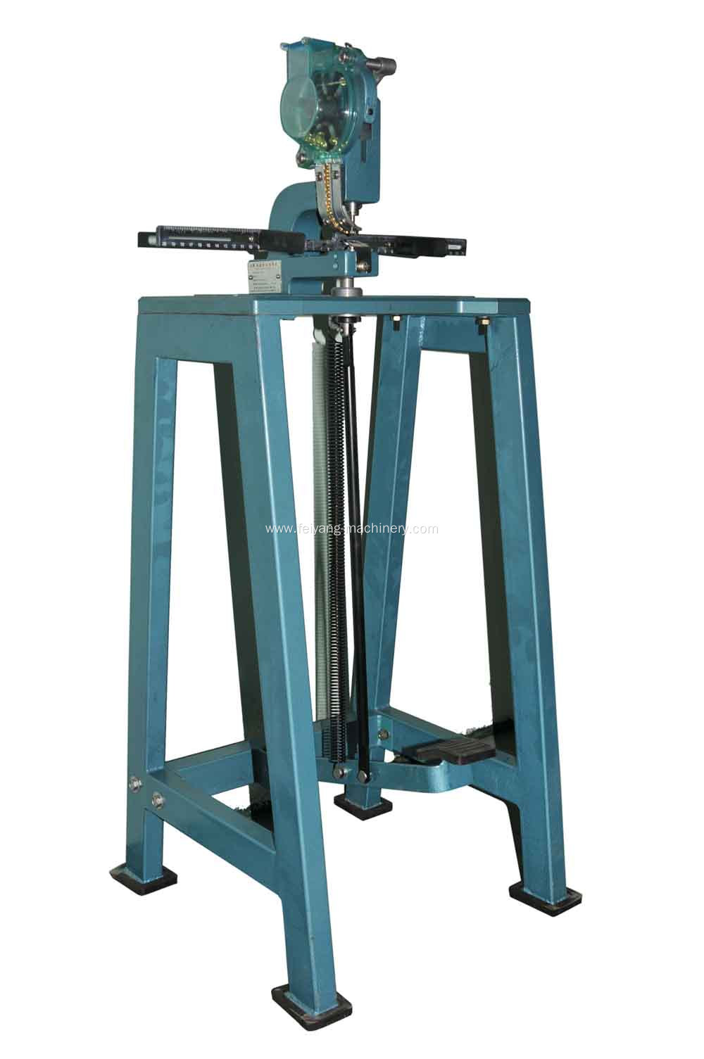 Single Head Pedal Eyelet Machine