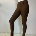 Bruine vrouwelijke paardenspiegel leggings broek