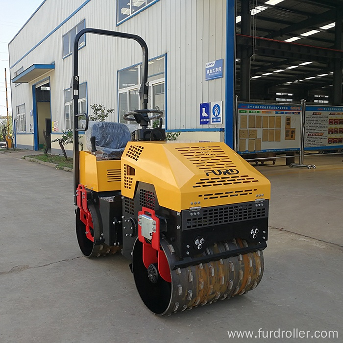 Roller vibratory sheeps foot compactor double drum road roller FYL-880