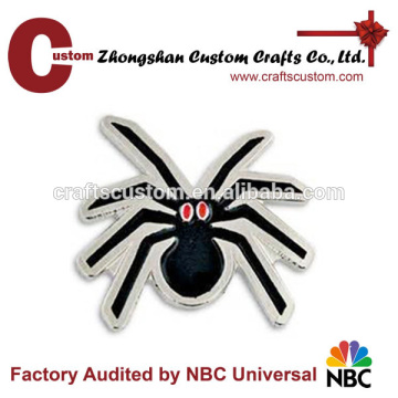 Wholesale expert factory custom spider metal anime pin and badges