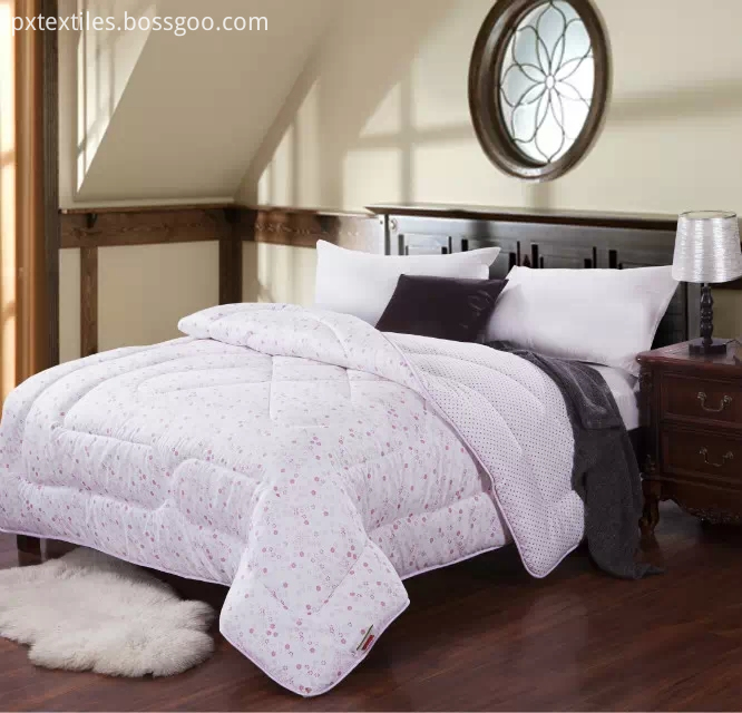  Queen Size Bedspreads and Quilts