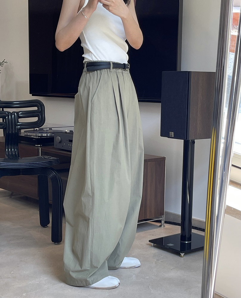 Широкие брюки шикарного минималистского силуэта в японском стиле Japanese-Style Chic Minimalist Silhouette Wide Leg Pants