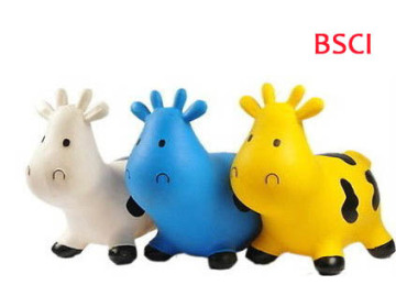 Jumping ball quodrate handle jumping ball animal hopper