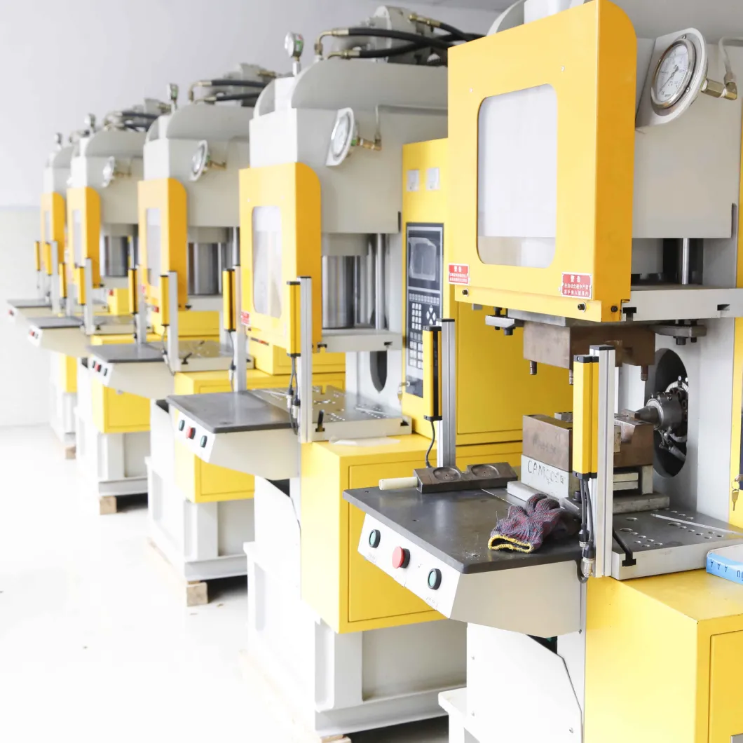 Type C Injection Machine with Mould Solutions