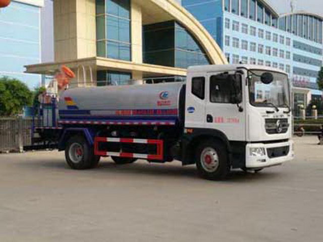 Dongfeng Duolika 10CBM Water Tanker شاحنة الرفع