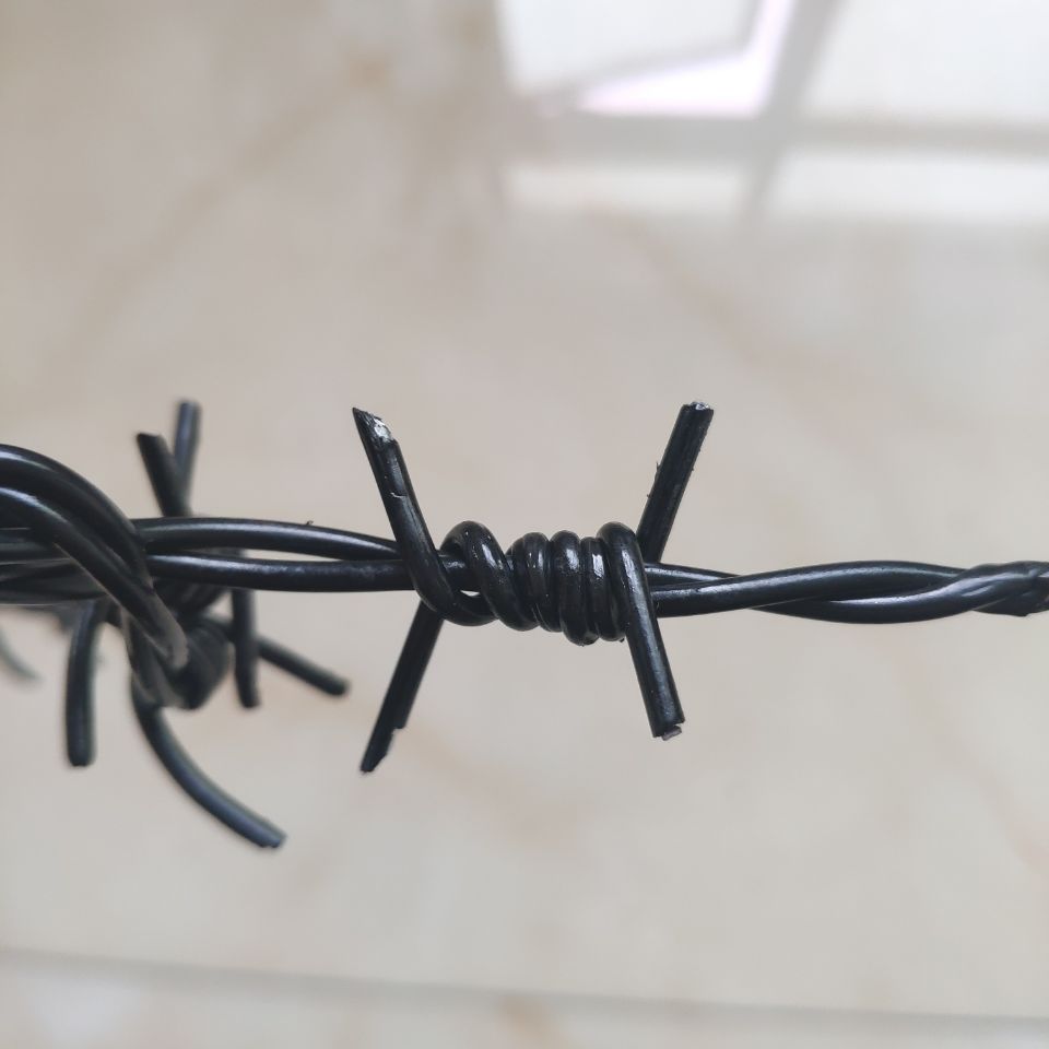 USA cloverleaf reel galvanized barbed wire