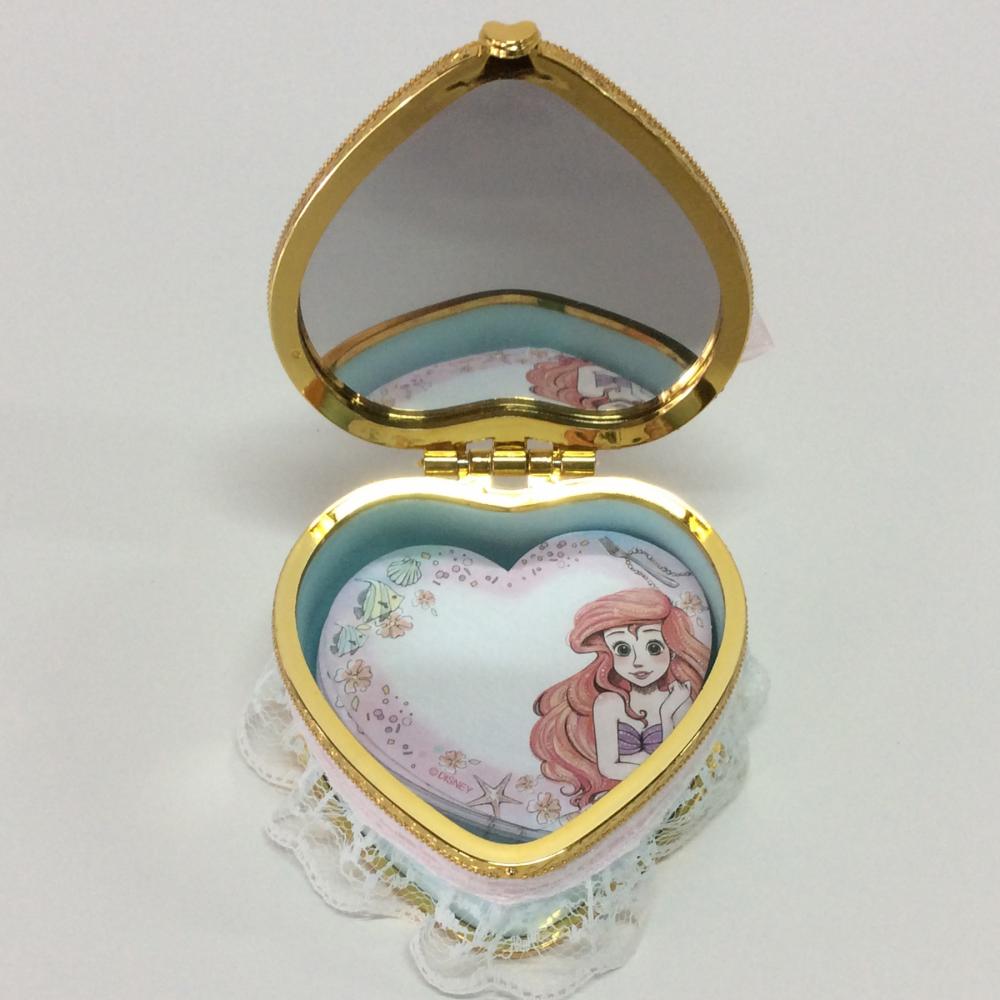 Cartoon lace jewelry box with sticky note