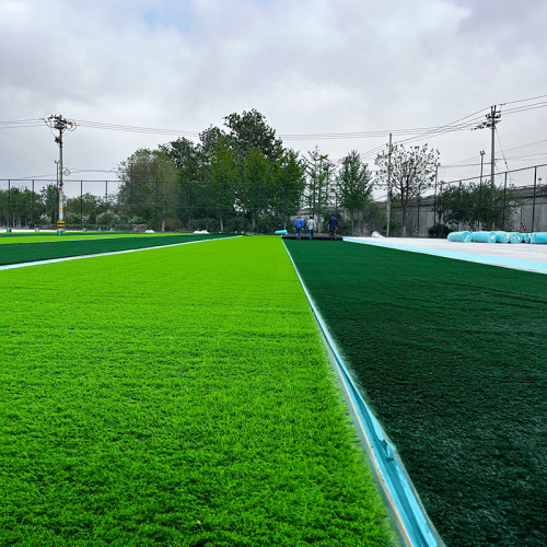 Experiência de grama artificial de campo de futebol