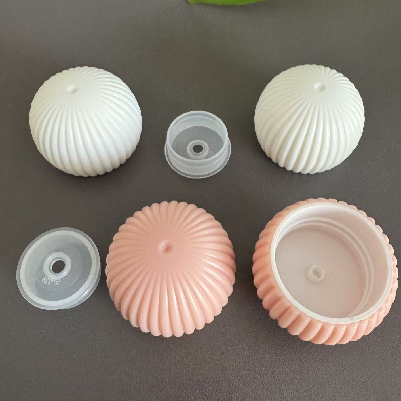 28mm Plastic Screw Cap Pineapple Shape 28/410 pink Cap With Inner Plug