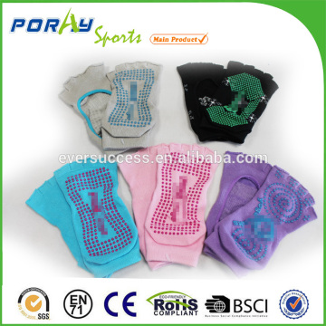 Hot selling silicon gel rubber socks