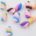 10 * 10 * 15MM Simulation Buntes Zuckerwatte-Stück Polymer Clay Color Weicher Schokoriegel für Kinder Dekorationsdekoration