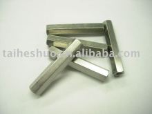 Metall-Distanz-Bolzen