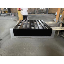 Black metal stracking pallet