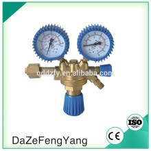 Full brass regulator for multiple gas with manometer