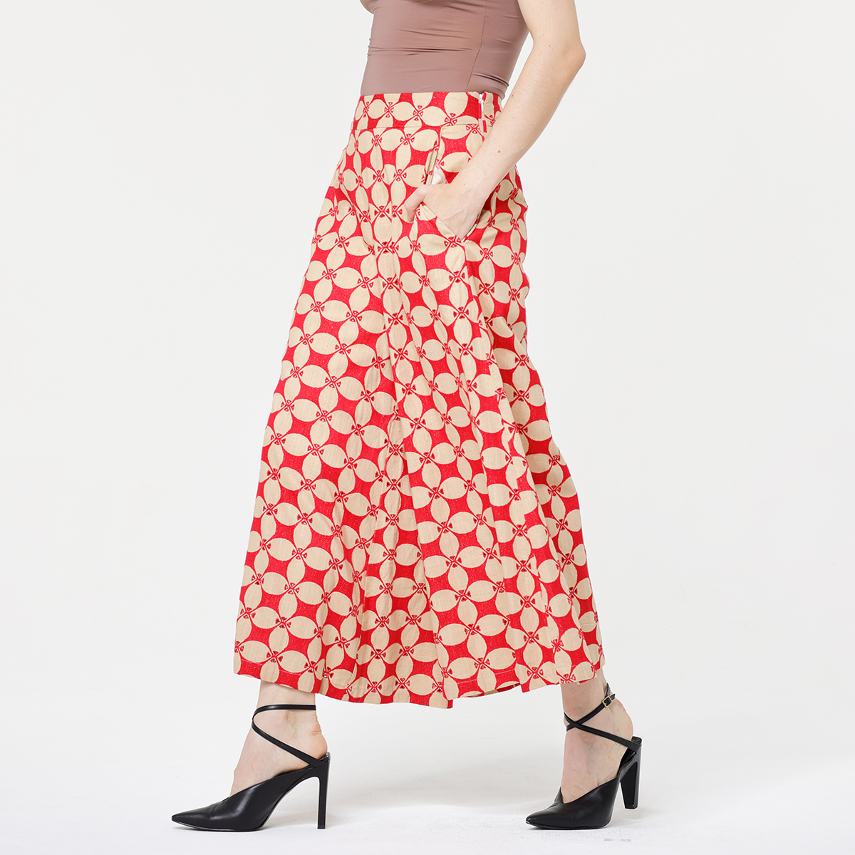 Embroidery Women's wide-leg pants with pockets Embroidery Women's wide-leg pants with pockets