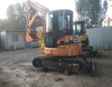 USA-Made CX55B 5 Ton Small Excavator for Sale in China
