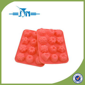 Multifunctional cartoon cake pan with low price