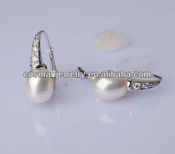 fashion and hot-selling fashionable pearl earrings design