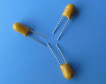 CA42 Tantalum Through-Hole Capacitors: Radial Dipped Solid Tantalum Capacitors