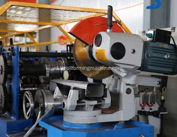 Otomatis bulat downpipe roll membentuk mesin pembuat