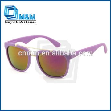 2015 Famous Italian Sunglass With Rubber Finished Own Brand Sunglass