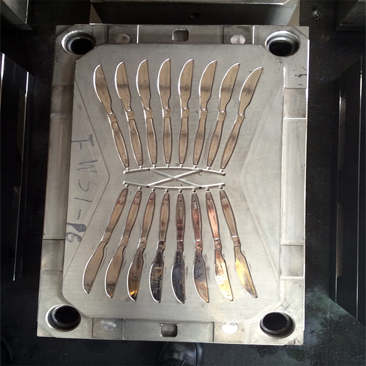 Low cost automatic mold plastic fork knife spoon making machine