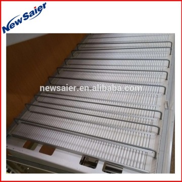 auto-front gravity roller shelf for refrigerating equipment