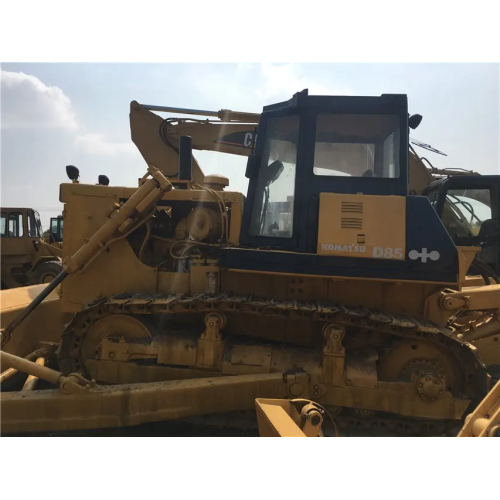 Подержанный бульдозер использовал бульдозер Komatsu D85