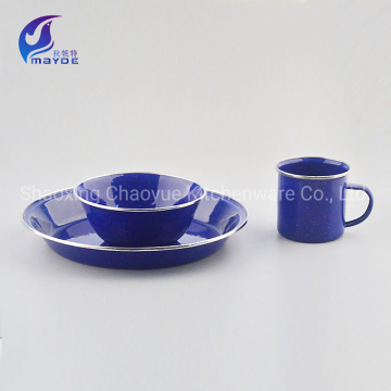 Traditional Farmhouse Rustic Outdoor Dinnerware Sets