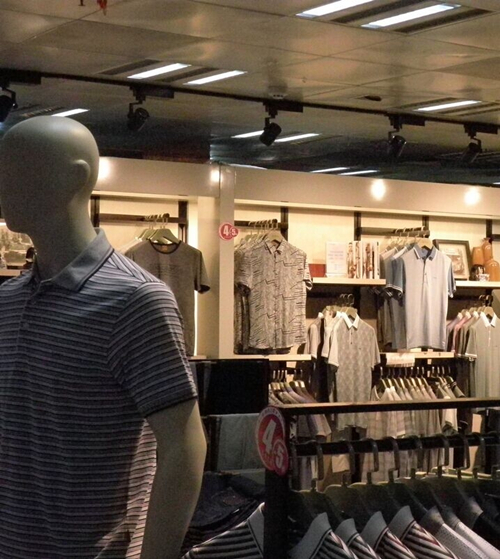 LED  Track System  apply in  Clothes  shop