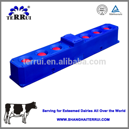 2014 hot sale 4m large plastic waterer trough for dairy cattle