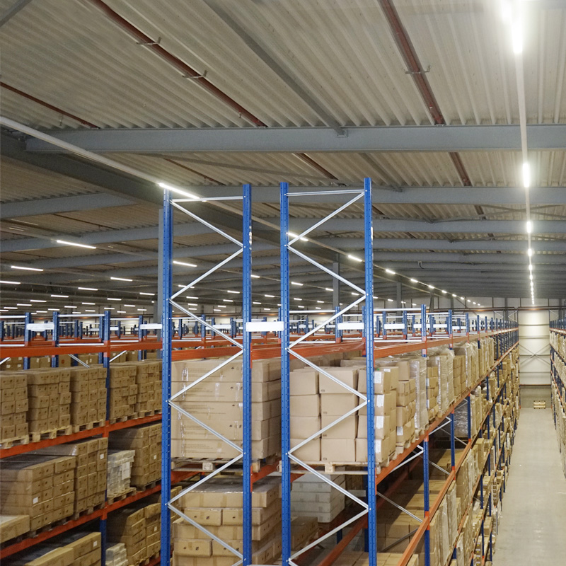 LED BATTEN LIGHT FOR WAREHOUSE