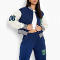 Veste de baseball de femme en gros personnalisée