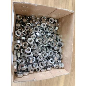 Nut Flange Nut Din6923 nóng hổi