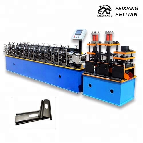 Automatic roller shutter door roll forming machine