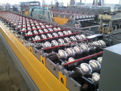 portable metal roofing sheets roll forming machine Made in China