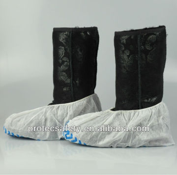 Disposable shoe covers with non slip strips, indoor shoe covers