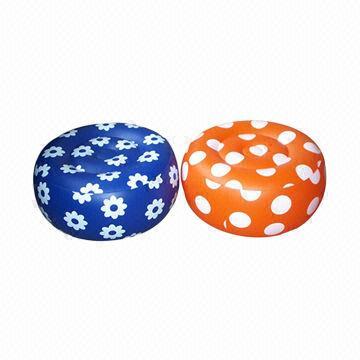 Inflatable foot stool