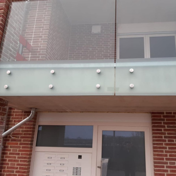 Landscape deck railing assembly handrail accessories