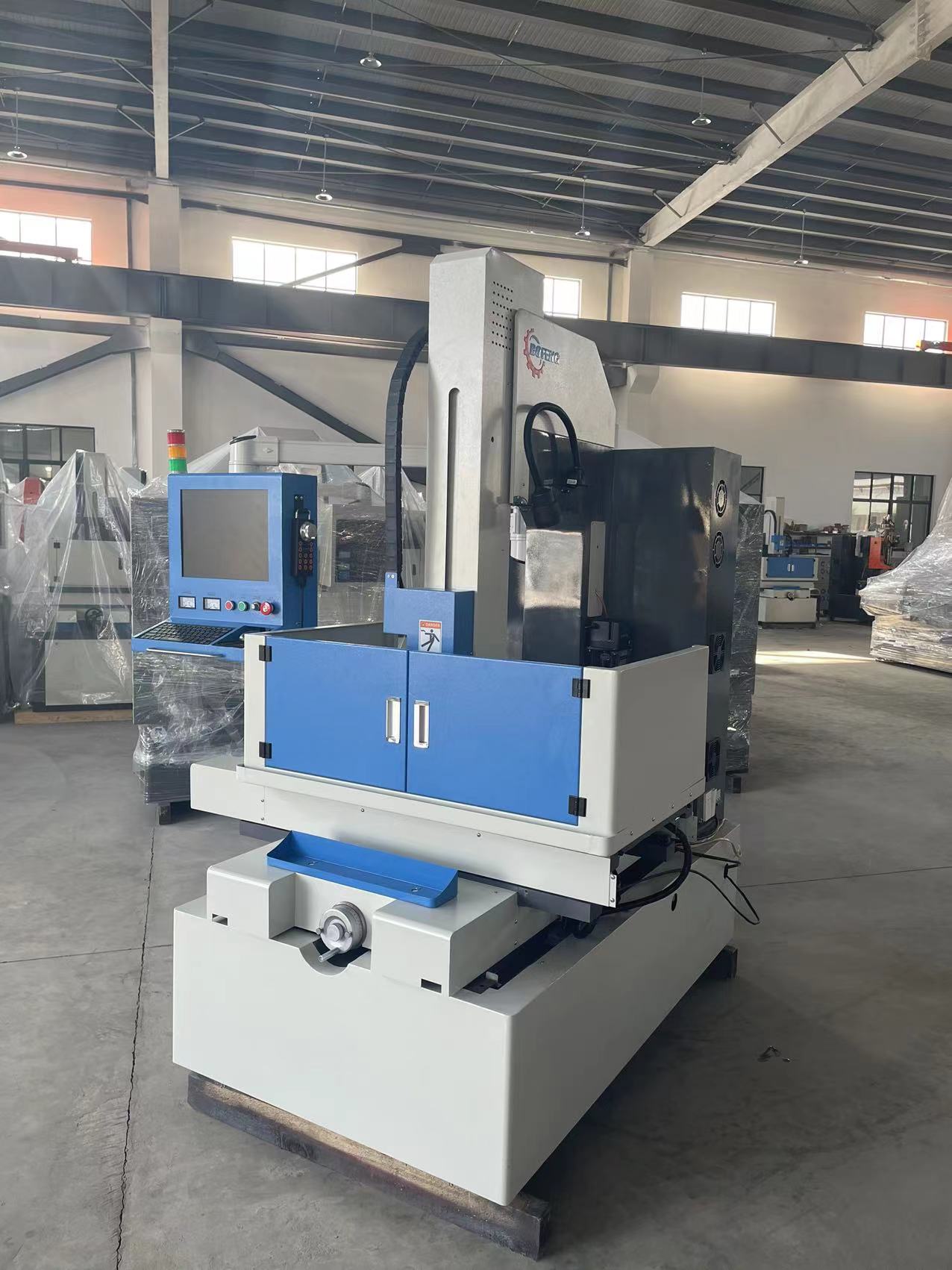 High Speed CNC EDM Drilling Machine For Small Deep Blind Hole